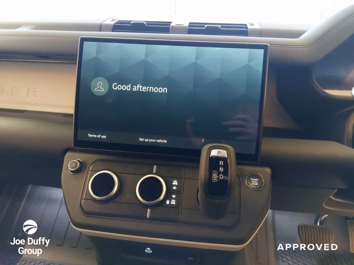 Land Rover Defender 2026