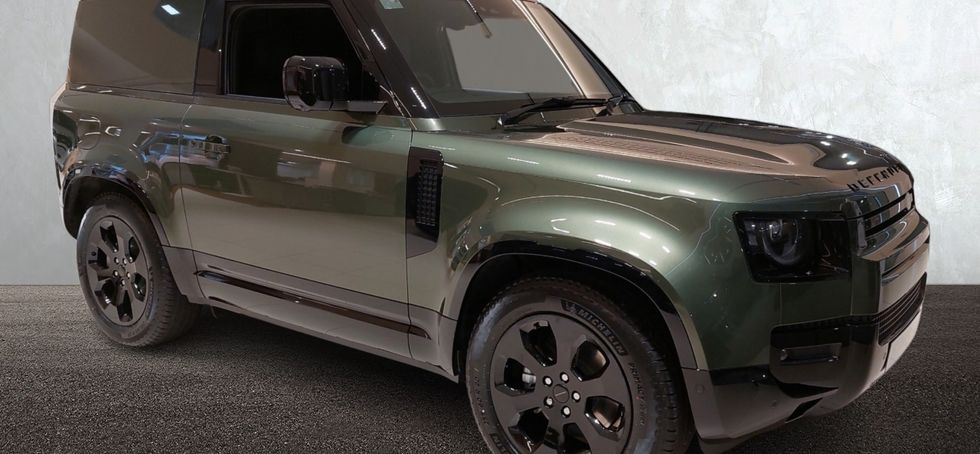 Land Rover Defender 2026