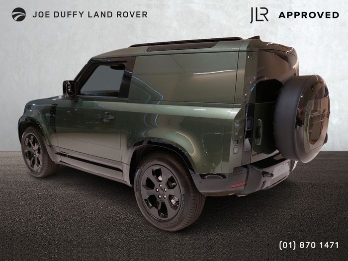 Land Rover Defender 2026