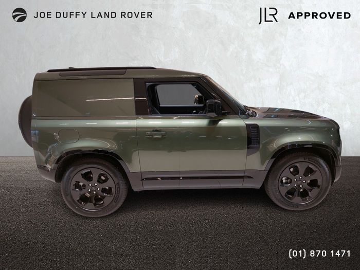Land Rover Defender 2026