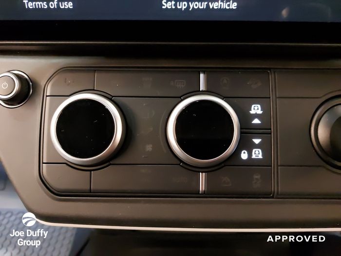 Land Rover Defender 2026