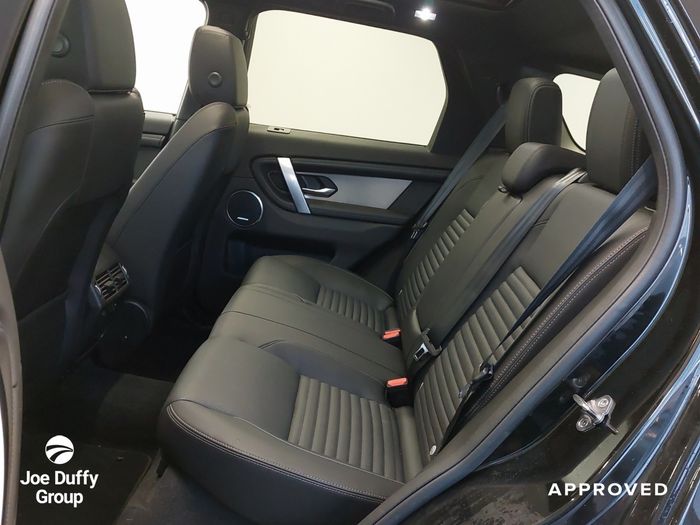 Land Rover Discovery Sport 2024
