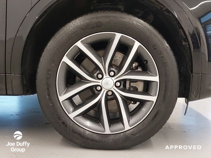 Land Rover Discovery Sport 2024