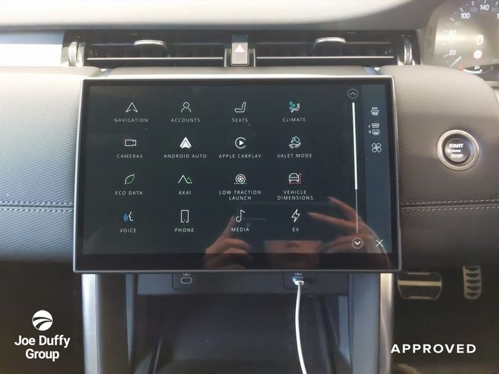 Land Rover Discovery Sport 2024