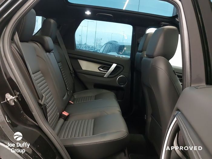Land Rover Discovery Sport 2024