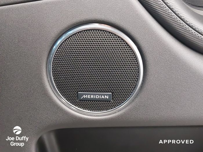 Land Rover Discovery Sport 2024