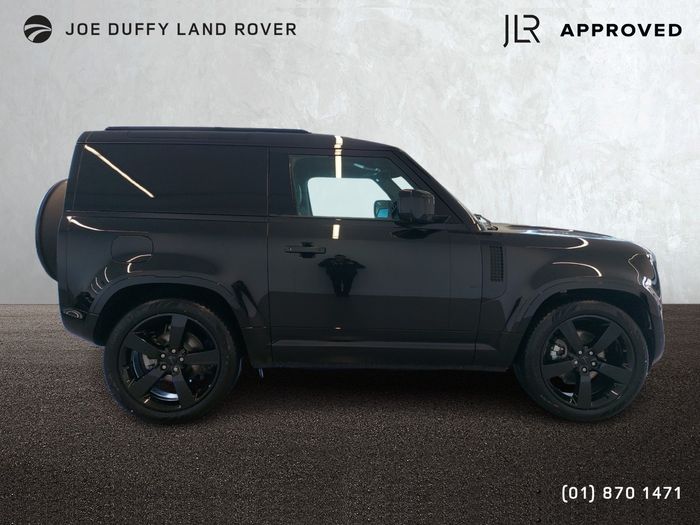 Land Rover Defender 2026