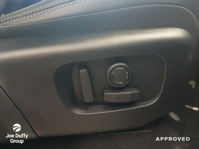 Land Rover Discovery Sport 2025