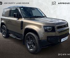 Land Rover Defender 2023