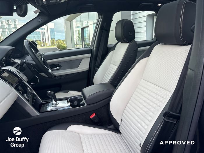 Land Rover Discovery Sport 2023