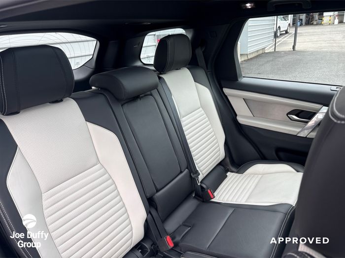 Land Rover Discovery Sport 2023