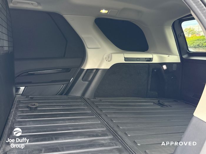 Land Rover Discovery 2022