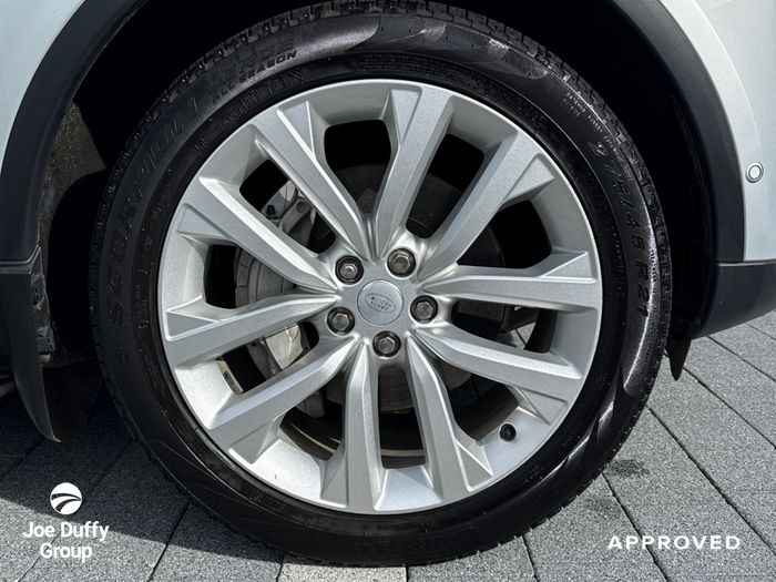 Land Rover Discovery 2022