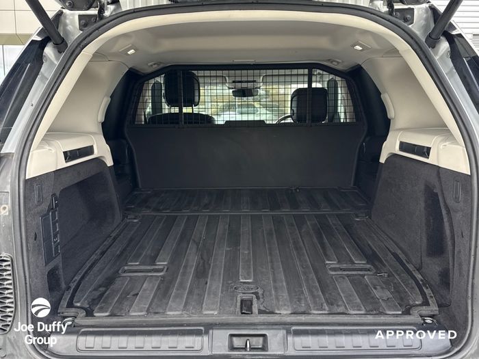 Land Rover Discovery 2022