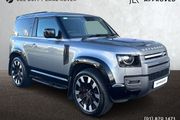 Land Rover Defender 2023