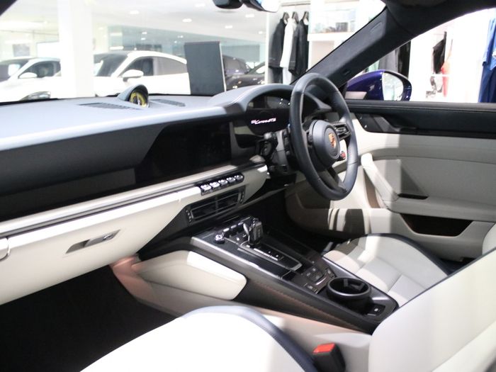 Porsche 911 2025