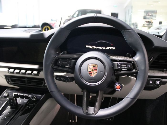 Porsche 911 2025