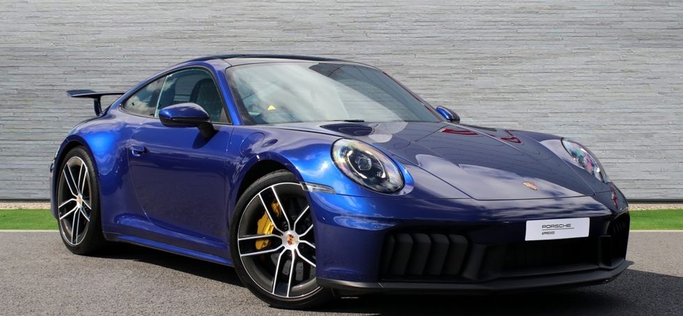 Porsche 911 2025