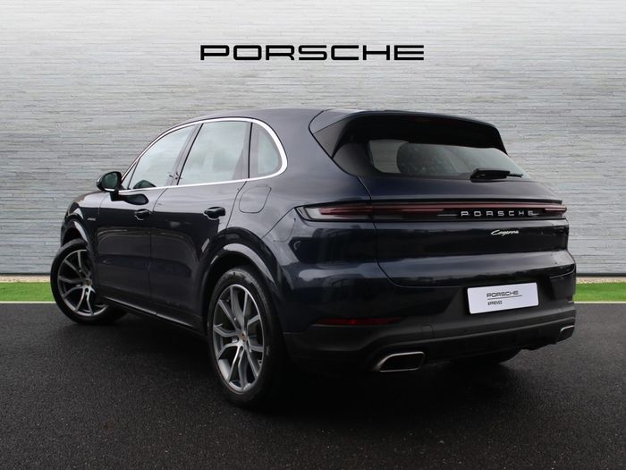 Porsche Cayenne 2024