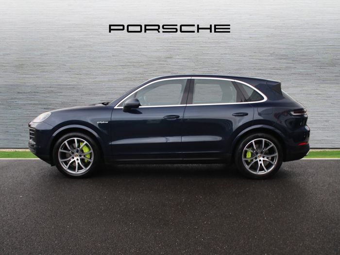 Porsche Cayenne 2024