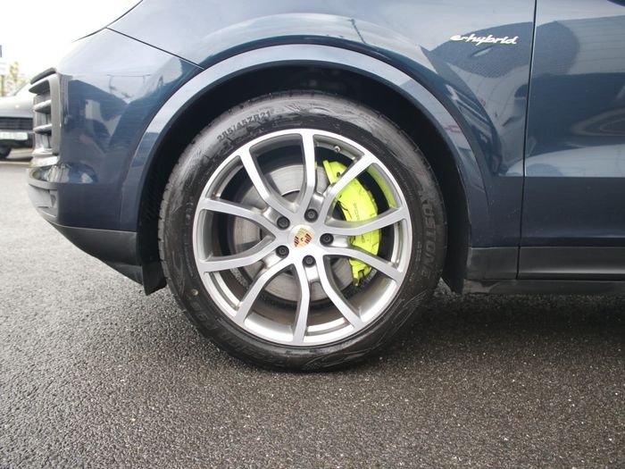 Porsche Cayenne 2024