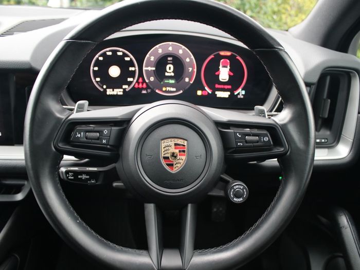 Porsche Cayenne 2024