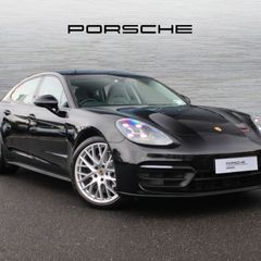 Porsche Panamera 2021