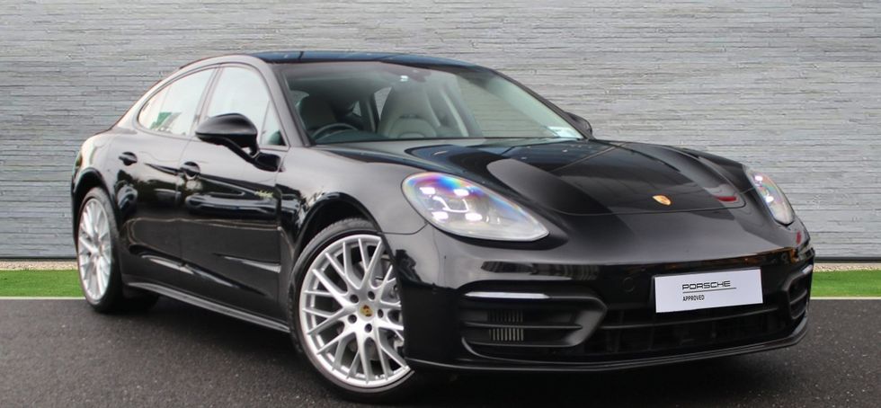 Porsche Panamera 2021