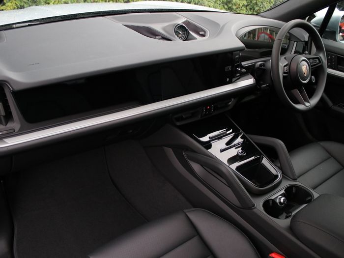 Porsche Cayenne 2025