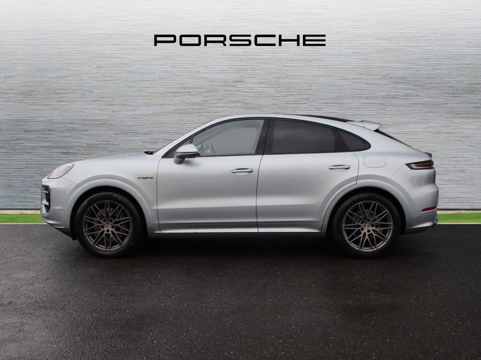 Porsche Cayenne 2025