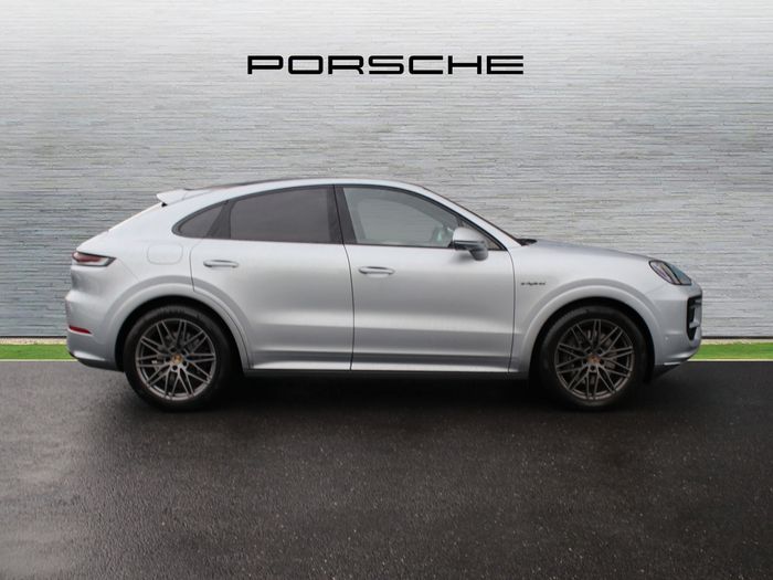 Porsche Cayenne 2025