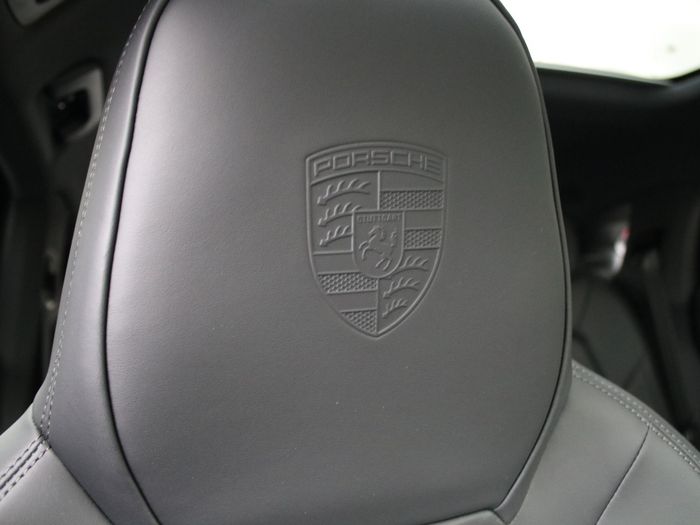 Porsche Cayenne 2025