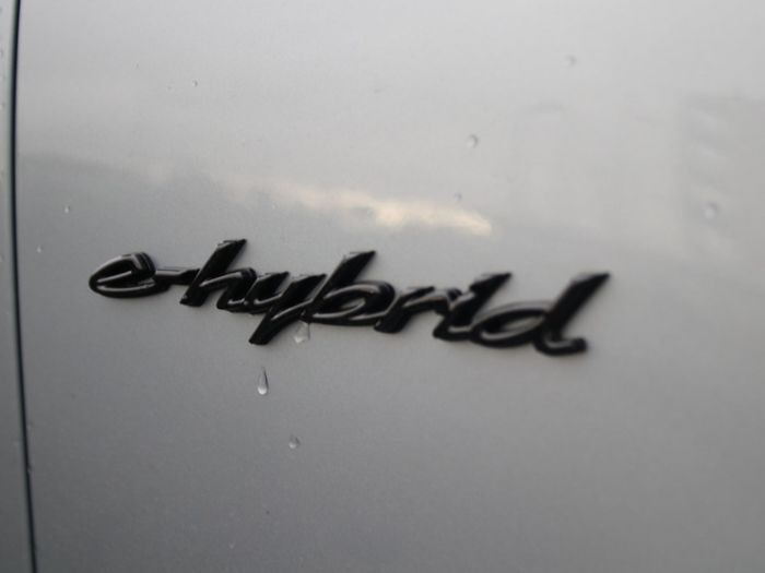 Porsche Cayenne 2025