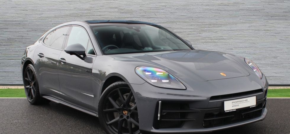 Porsche Panamera 2024