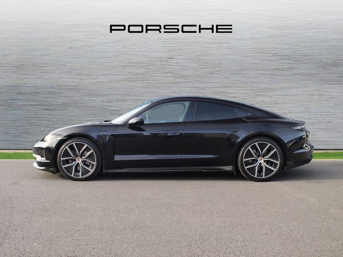 Porsche Taycan 2026