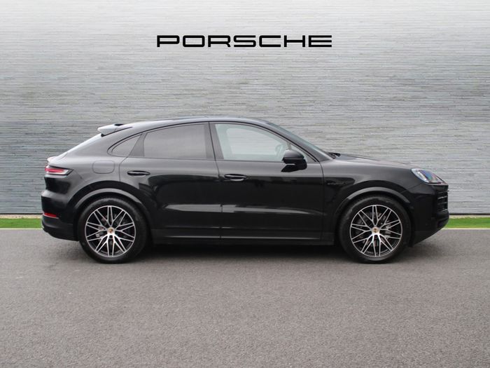 Porsche Cayenne 2025