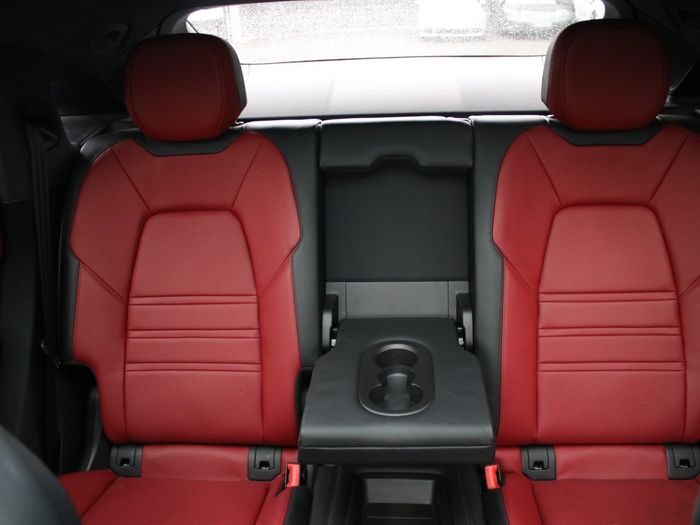 Porsche Cayenne 2025