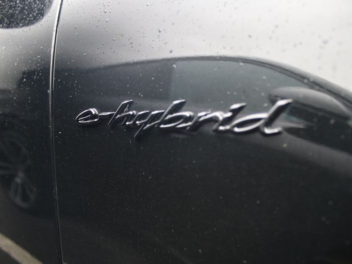 Porsche Cayenne 2025