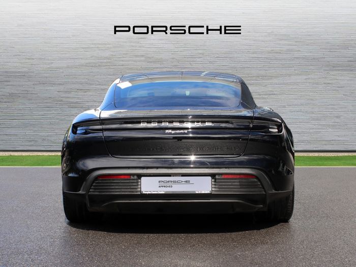 Porsche Taycan 2023