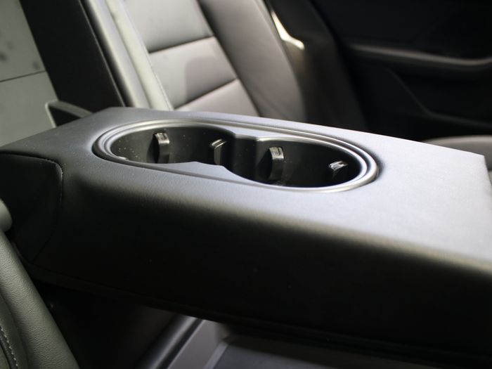 Porsche Taycan 2023