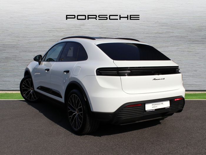 Porsche Macan 2026