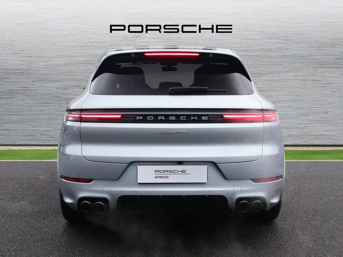 Porsche Cayenne 2025
