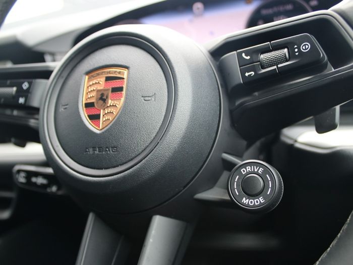 Porsche Cayenne 2025