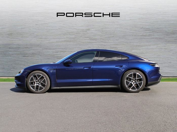 Porsche Taycan 2026