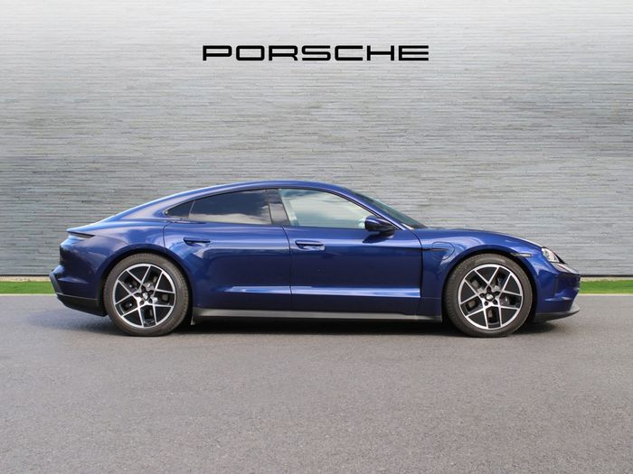 Porsche Taycan 2026