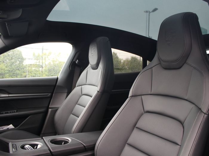 Porsche Taycan 2026