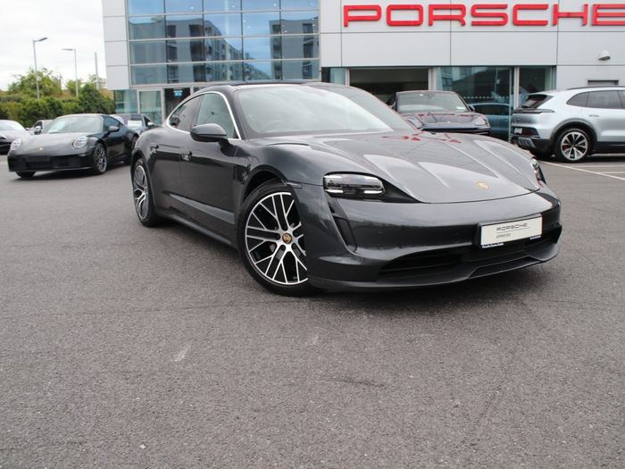 Porsche Taycan 2022