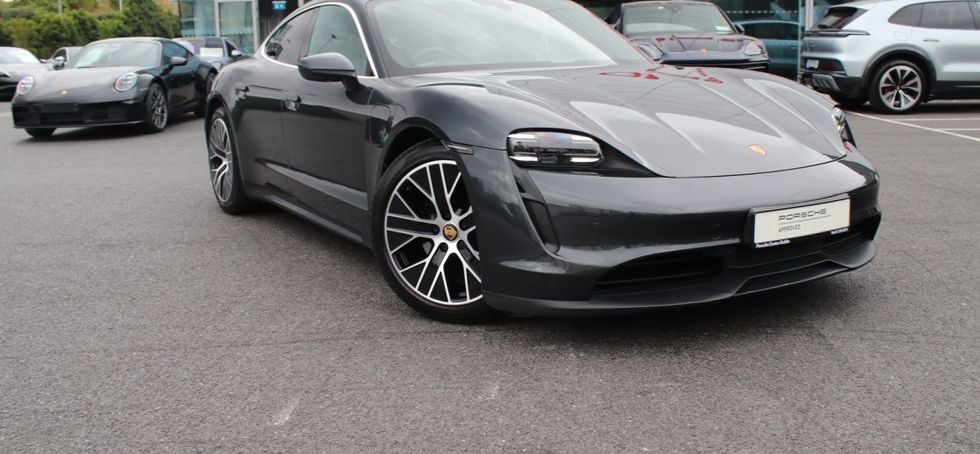 Porsche Taycan 2022