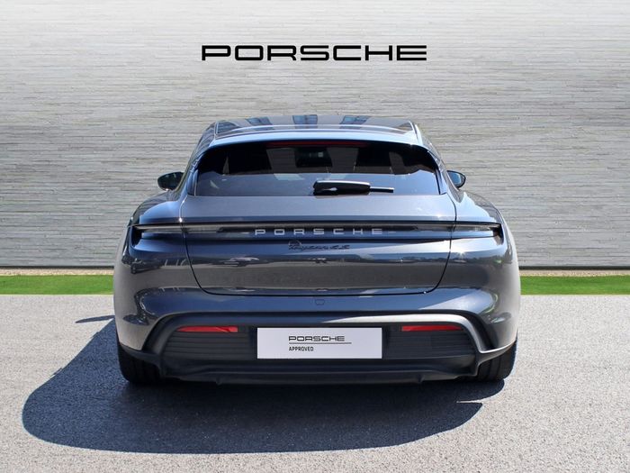 Porsche Taycan 2023
