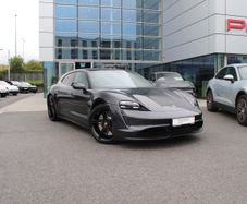 Porsche Taycan 2023
